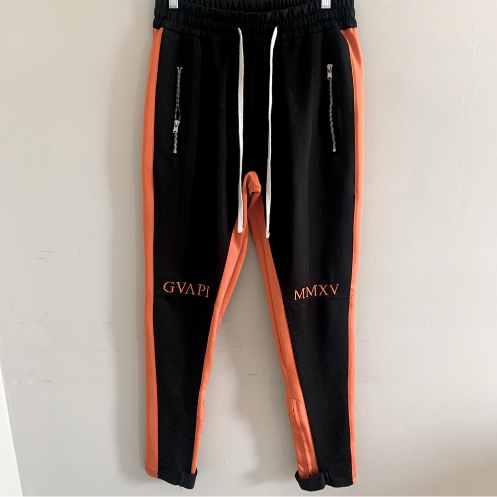 GUAPI Track Pants